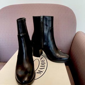 Steve Madden Randolph Boots - Size 6.5